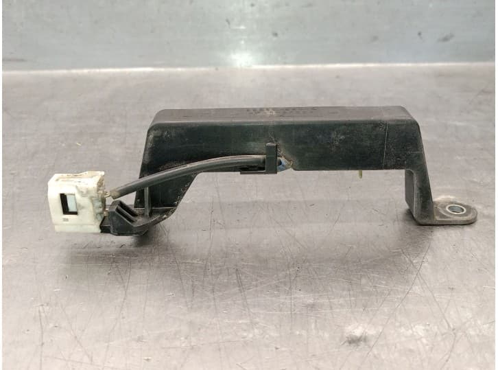 Recambio de antena para toyota yaris (_p9_) 1.3 vvt-i (scp90_) referencia OEM IAM 8999752010 8999752010