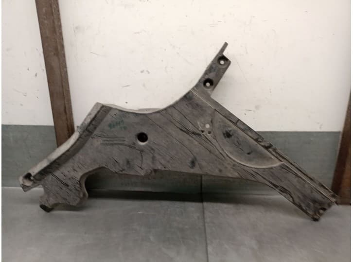 Recambio de cubrecarter para bmw 6 gran coupe (f06) 640 d referencia OEM IAM 51757312832 51757312832
