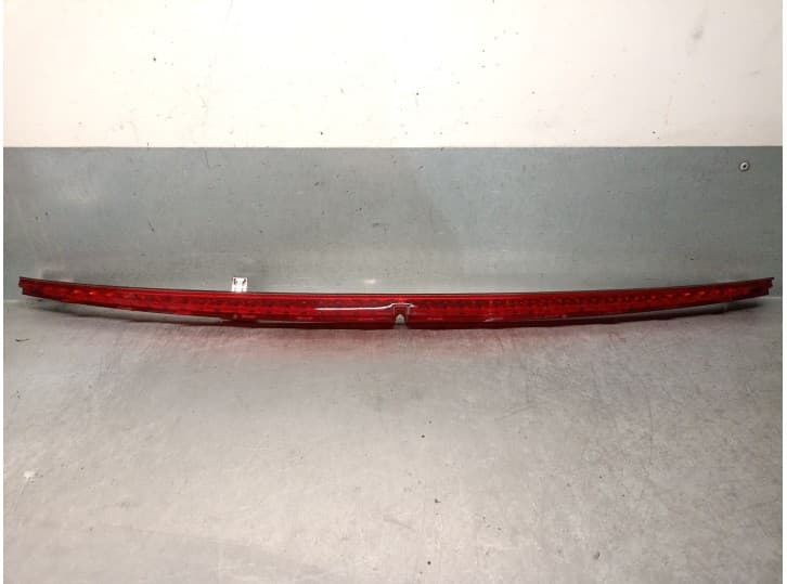 Recambio de luz central de freno para mercedes-benz clase e t-model (s212) e 220 cdi / bluetec (212.202, 212.201) referencia OEM