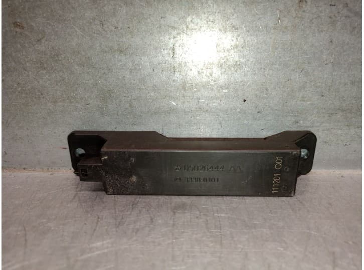 Recambio de antena para lancia voyager monospace (404_) 2.8 crd (rt, 53) referencia OEM IAM 05026444AA 05026444AA 33380101