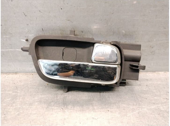Recambio de maneta interior delantera derecha para hyundai i20 i (pb, pbt) 1.2 referencia OEM IAM 826201J000 826201J020