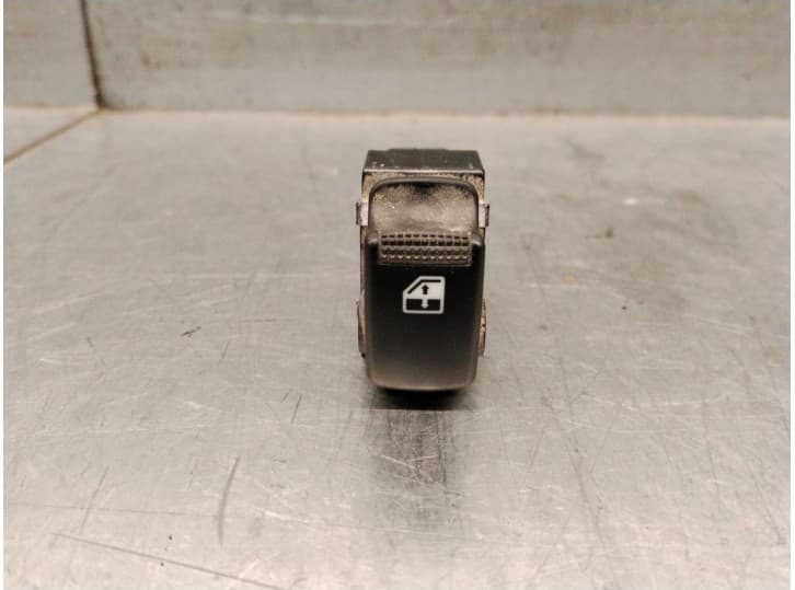 Recambio de mando elevalunas trasero izquierdo para kia sorento i (jc) 2.5 crdi referencia OEM IAM 935803E050CY 935803E050CY