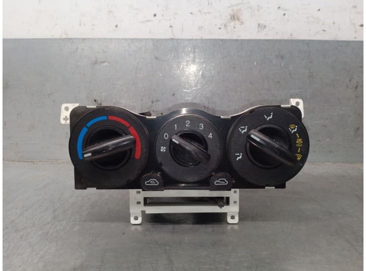 Recambio de mando calefaccion / aire acondicionado para hyundai getz (tb) 1.1 referencia OEM IAM 972501C100 972501C100