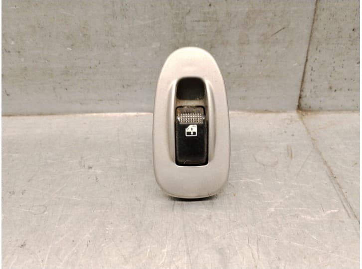 Recambio de mando elevalunas trasero derecho para kia shuma ii (fb) 1.6 referencia OEM IAM 0K2N366360 0K2N366360