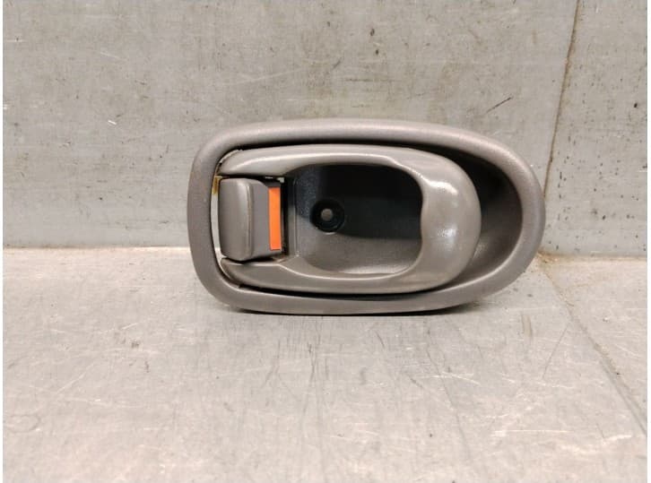Recambio de maneta interior delantera derecha para kia shuma ii (fb) 1.6 referencia OEM IAM 0K2N158330A96 0K2N158330A96