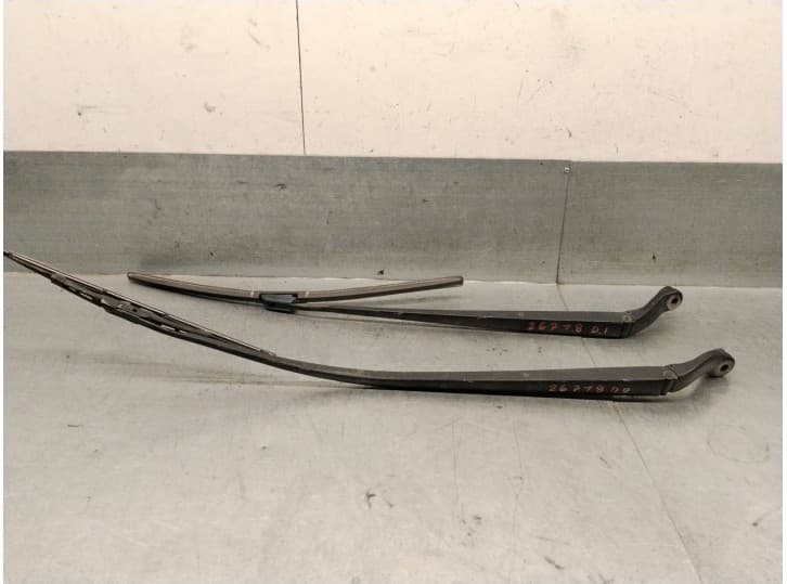 Recambio de brazo limpia delantero derecho para honda stream (rn) 2.0 16v (rn3) referencia OEM IAM 76610S7A004 76610S7A004