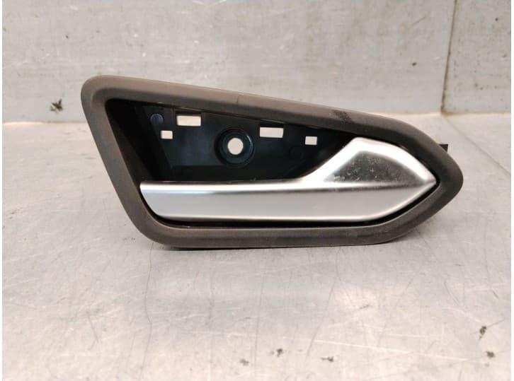Recambio de maneta interior delantera derecha para renault clio v (b7_) 1.6 e-tech 140 (b7mu) referencia OEM IAM 826721378R