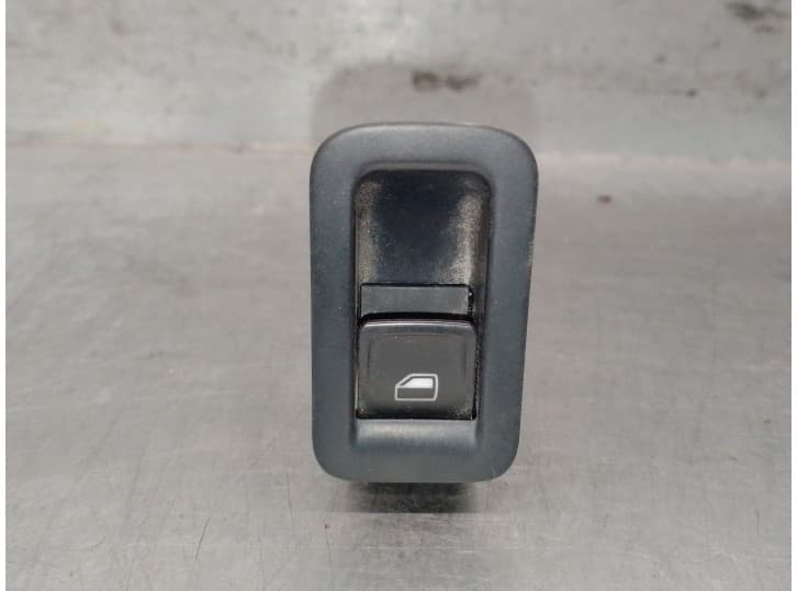 Recambio de mando elevalunas delantero derecho para volkswagen golf vii variant (ba5, bv5) 1.6 referencia OEM IAM 5G0868345 5G08