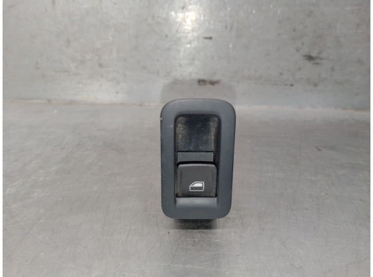 Recambio de mando elevalunas trasero derecho para volkswagen golf vii variant (ba5, bv5) 1.6 referencia OEM IAM 5G0868345 5G0868
