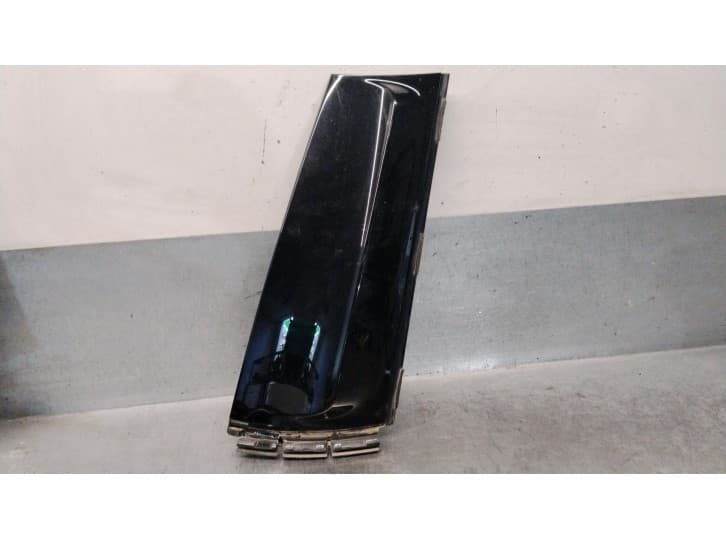 Recambio de molduras traseras para mini mini countryman (r60) one d referencia OEM IAM 51139801548 51139801548