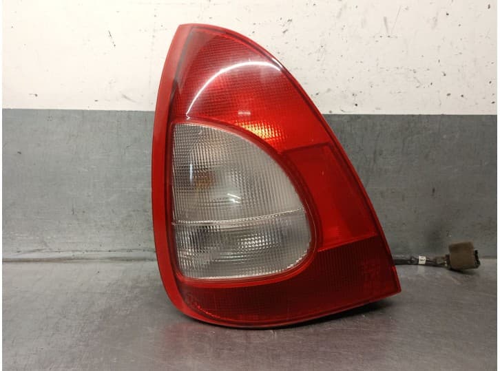 Recambio de piloto trasero izquierdo para daewoo nubira station wagon (j150) 1.6 16v referencia OEM IAM 96272063 96272063