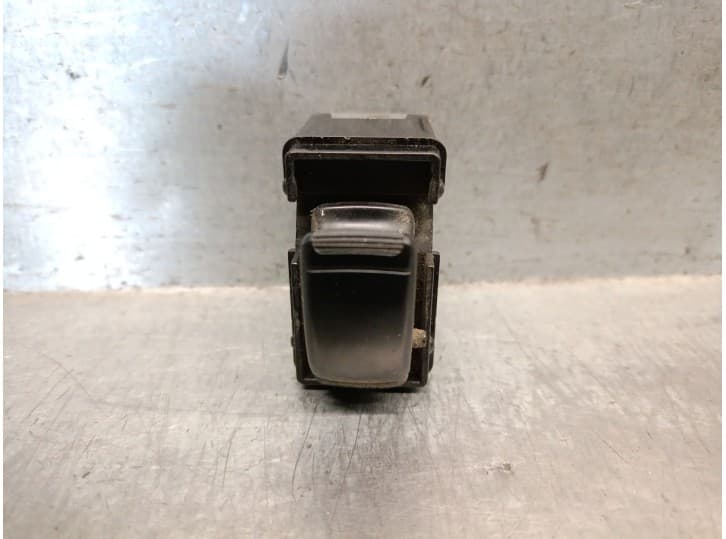 Recambio de mando elevalunas trasero izquierdo para daewoo nubira sedán (j200) 1.8 referencia OEM IAM 96615378 96615378