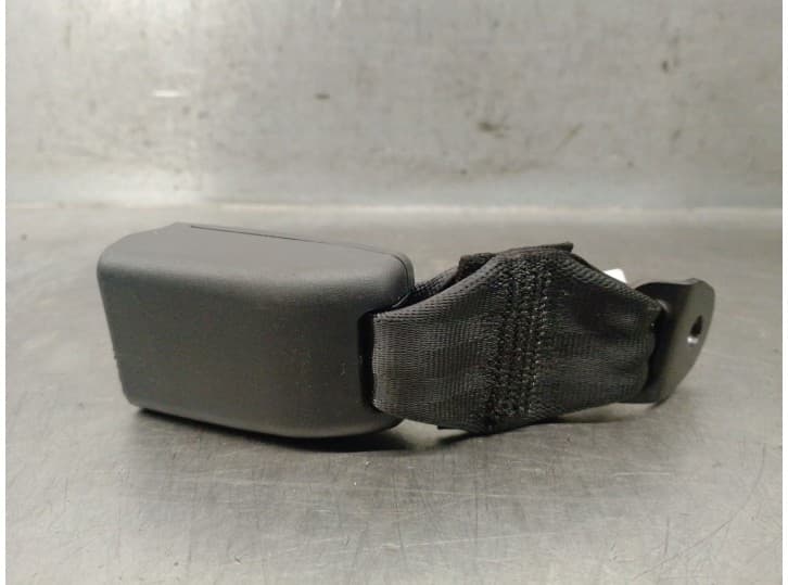 Recambio de enganche cinturon trasero izquierdo para toyota corolla fastback (_e21_) 1.8 hybrid (zwe211) referencia OEM IAM 7348