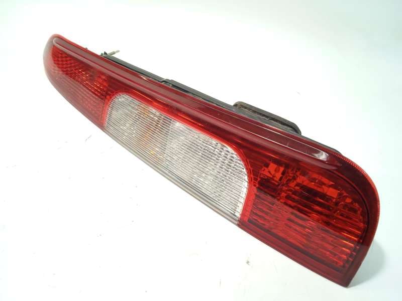 Recambio de piloto trasero derecho para ford focus c-max (dm2) 1.6 referencia OEM IAM 1347454 3M5113A602AD - Rojo
