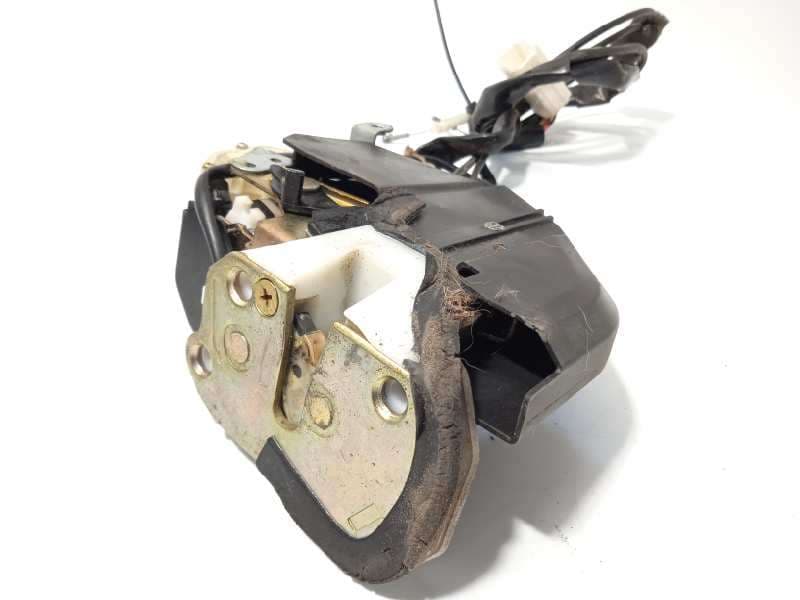 Recambio de cerradura puerta trasera derecha para lexus rx300 (mcu15) 3.0 v6 24v cat referencia OEM IAM 6905048020