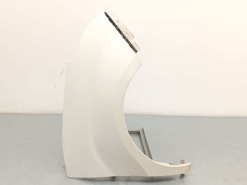 Recambio de aleta delantera derecha para opel combo furgón/monospace (x12) 1.3 cdti (b05) referencia OEM IAM 95509342 - Blanco