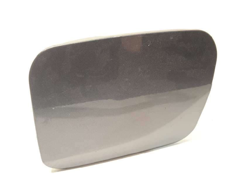 Recambio de tapa exterior combustible para toyota rav4 referencia OEM IAM 7735042100 - Gris