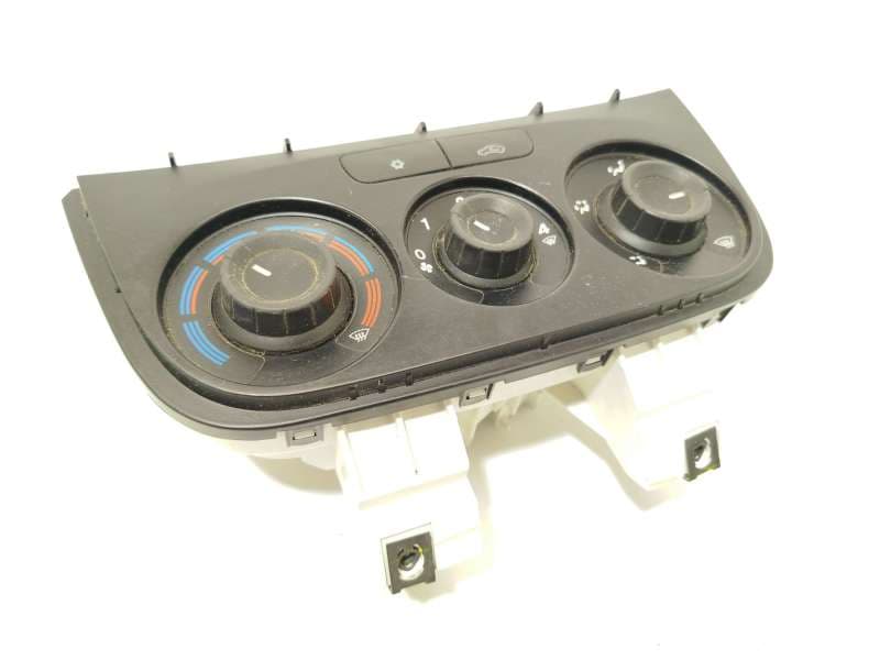 Recambio de mando calefaccion / aire acondicionado para opel combo furgón/monospace (x12) 1.3 cdti (b05) referencia OEM IAM 7354 - Blanco