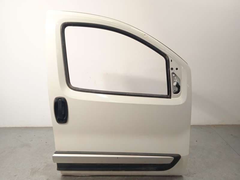 Recambio de puerta delantera derecha para fiat qubo (225_) 1.3 d multijet (225axe1a, 225cxe1a, 225axh1a, 225axl1a,... referencia - Blanco