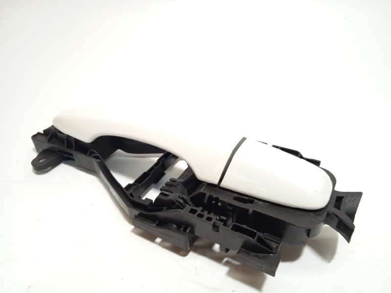 Recambio de maneta exterior trasera izquierda para volvo v40 cross country 2.0 diesel cat referencia OEM IAM 39832339 - Blanco