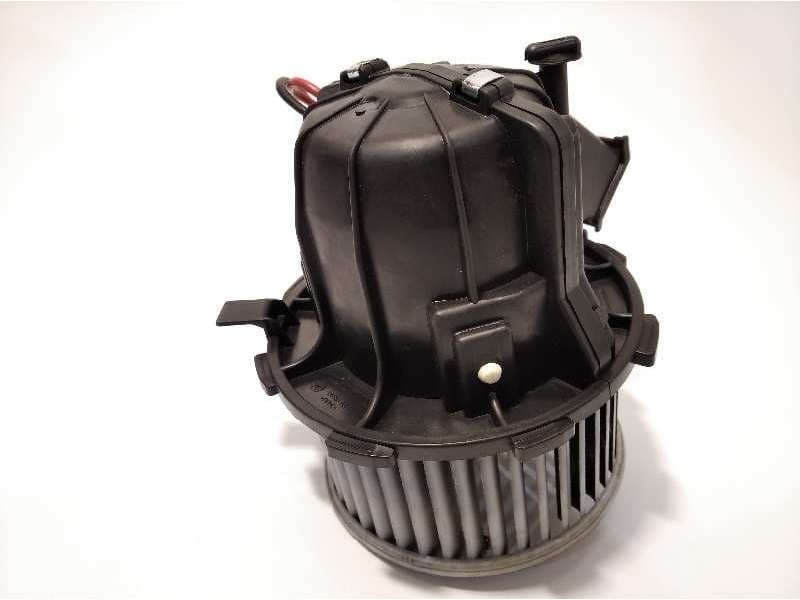 Recambio de motor calefaccion para audi a5 cabriolet (8f7) 2.0 tdi referencia OEM IAM 8K2820021C - Blanco