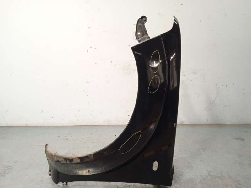 Recambio de aleta delantera izquierda para nissan pathfinder iii (r51) 2.5 dci 4wd referencia OEM IAM 63101EB330 - Negro