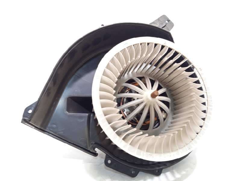 Recambio de motor calefaccion para skoda fabia combi 1.0 tsi referencia OEM IAM 6R1819015A - Gris