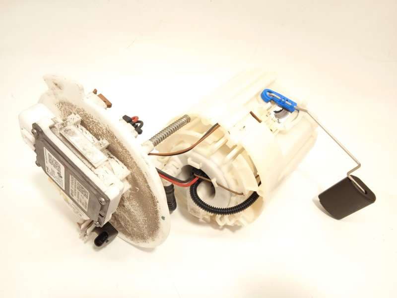 Recambio de bomba combustible para kia xceed (cd) 1.5 t-gdi referencia OEM IAM 31110G4200 33040G4100 - Blanco