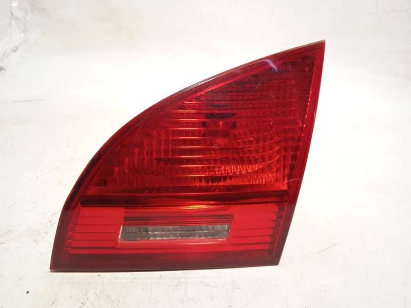 Recambio de piloto trasero derecho interior para kia venga (yn) 1.4 cvvt referencia OEM IAM 924061P000 - Blanco