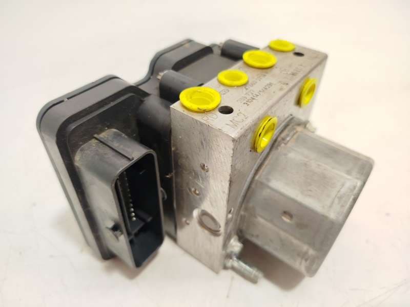 Recambio de abs para dacia duster (hm_) 1.5 dci 115 4x4 (hmad) referencia OEM IAM 476602738R 0265956628 269727