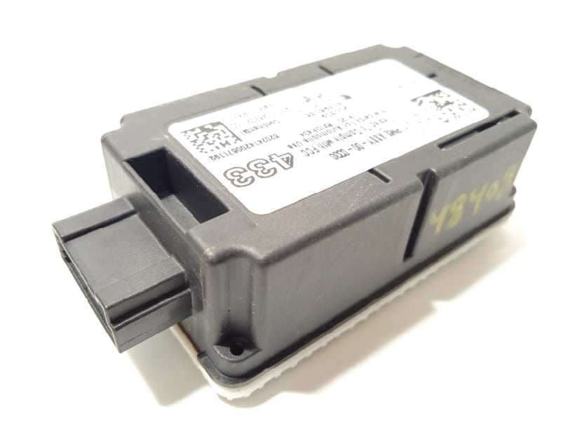 Recambio de sensor para tesla model 3 referencia OEM IAM 145896500A - Blanco