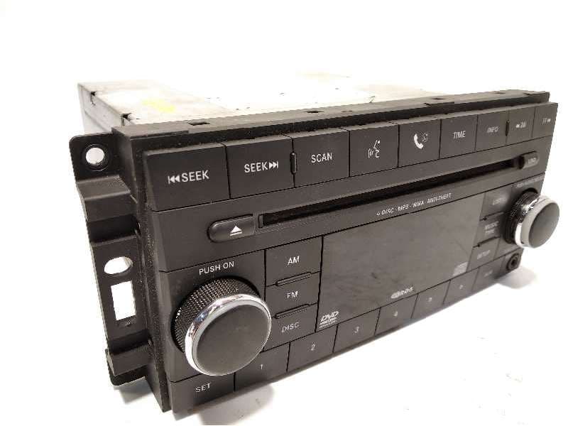 Recambio de sistema audio / radio cd para jeep patriot referencia OEM IAM 05064943AD K05064943AD