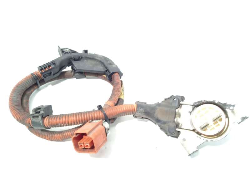 Recambio de modulo electronico para toyota auris (_e15_) 1.8 hybrid (zwe150_) referencia OEM IAM 8212247010F 8212247010 - Blanco