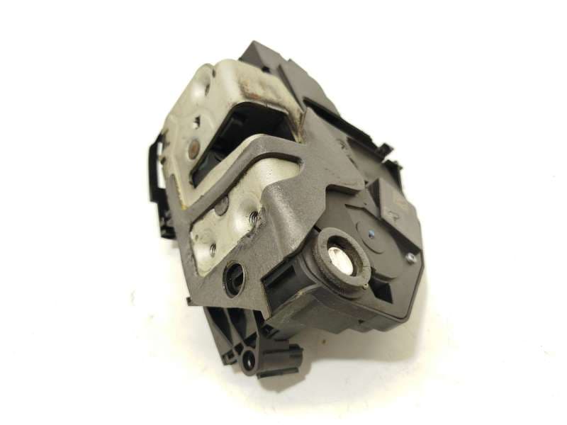 Recambio de cerradura puerta trasera derecha para volvo v60 i (155) d3 referencia OEM IAM 31301944