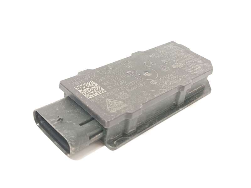 Recambio de antena para cupra leon (kl1, ku1, kug) 1.5 tsi referencia OEM IAM 5WA962133E - Gris