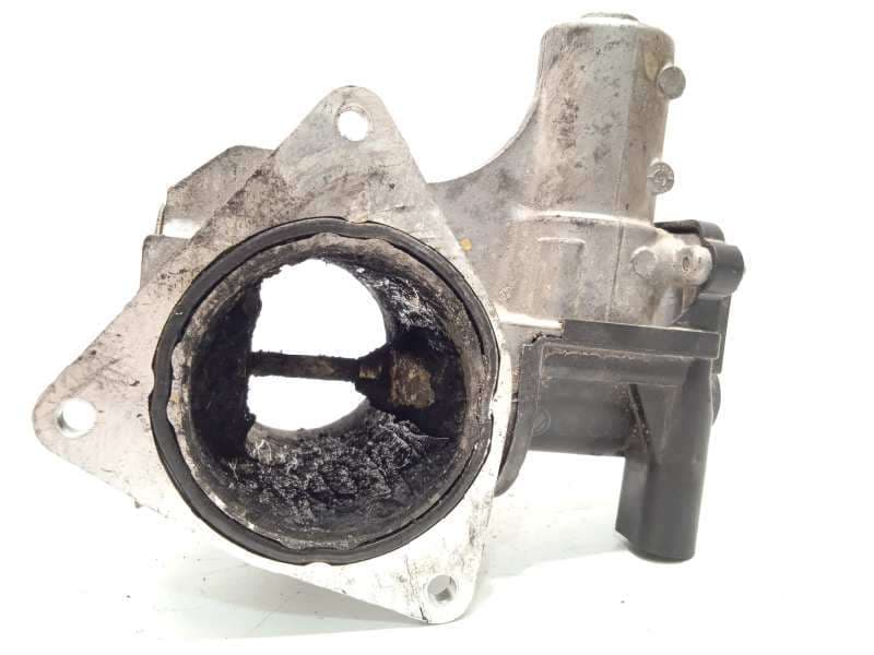 Recambio de valvula egr para volkswagen crafter caja cerrada 2.5 tdi dpf referencia OEM IAM 076131501B - Blanco