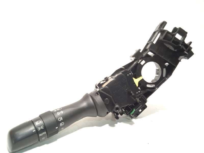Recambio de mando luces para toyota avensis touring sports advance referencia OEM IAM 05190H58