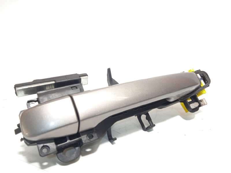 Recambio de maneta exterior delantera derecha para toyota avensis touring sports advance referencia OEM IAM NOREF