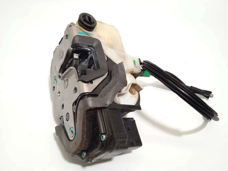 Recambio de cerradura puerta trasera derecha para chevrolet orlando 2.0 diesel cat referencia OEM IAM 13503808 - Blanco