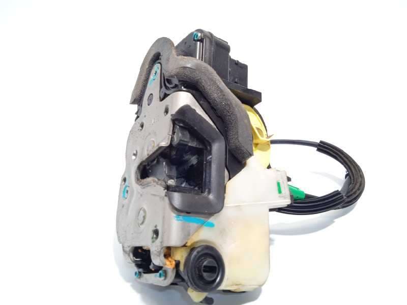 Recambio de cerradura puerta trasera izquierda para chevrolet orlando 2.0 diesel cat referencia OEM IAM 13503807 - Blanco