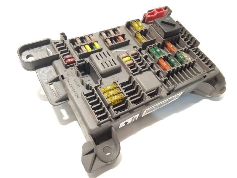 Recambio de caja reles / fusibles para bmw x6 (e71) xdrive40d referencia OEM IAM 6931687 61146931687 - Gris
