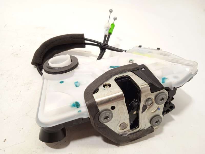 Recambio de cerradura puerta delantera izquierda para toyota corolla (e21) referencia OEM IAM 6904002491 - Blanco