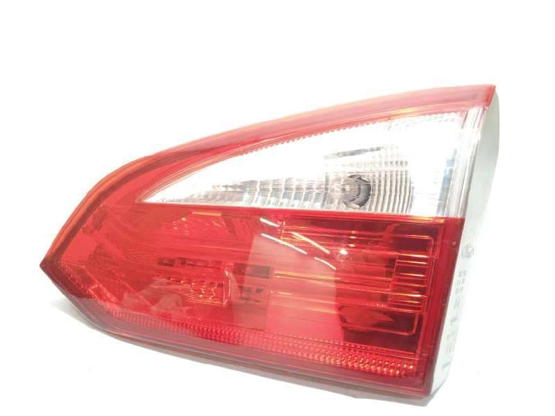 Recambio de piloto trasero derecho interior para ford focus turn. (cb8) trend referencia OEM IAM BM5113A602DB 1775996 - Blanco