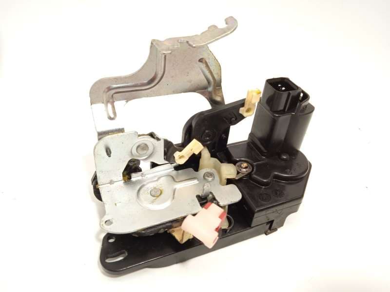 Recambio de cerradura puerta trasera izquierda para ssangyong actyon i 2.0 xdi referencia OEM IAM 7131009003