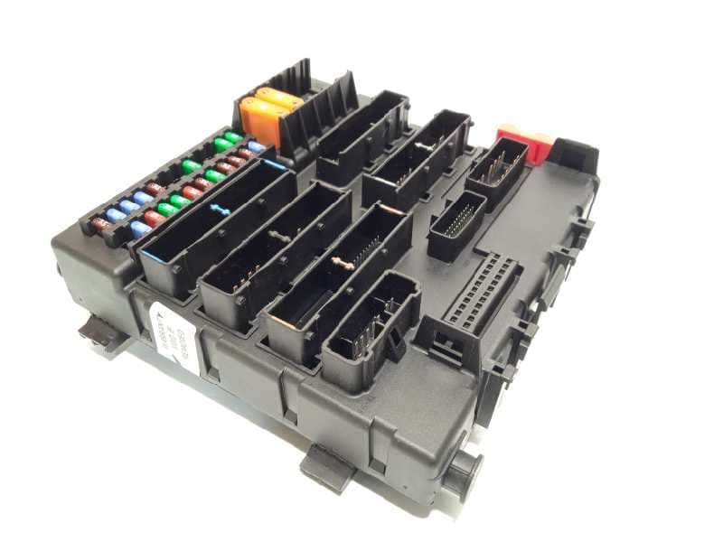 Recambio de caja reles / fusibles para cadillac bls 1.9 d pdf referencia OEM IAM 12766739 519160105 - Azul