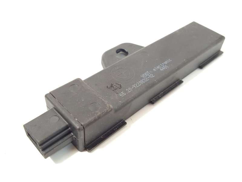 Recambio de antena para bmw 2 active tourer (f45) 225 xe plug-in-hybrid referencia OEM IAM 9220832 65209220832 - Negro