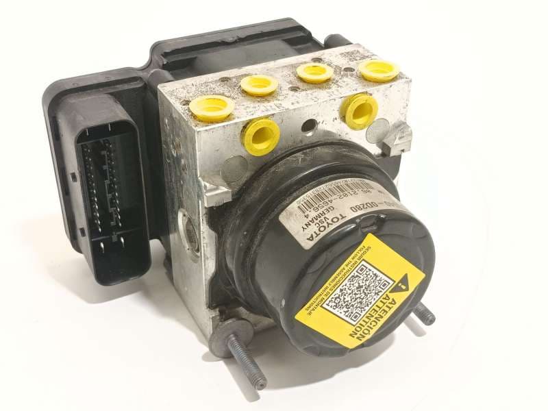 Recambio de abs para toyota yaris (_p13_) 1.5 (nsp131_) referencia OEM IAM 445400D280 895410D480 06210246564 - Gris