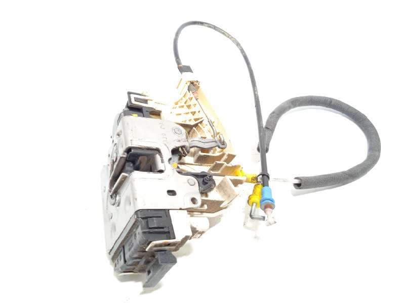 Recambio de cerradura puerta delantera derecha para volkswagen crafter caja cerrada 2.5 tdi dpf referencia OEM IAM A9067201735 - Blanco