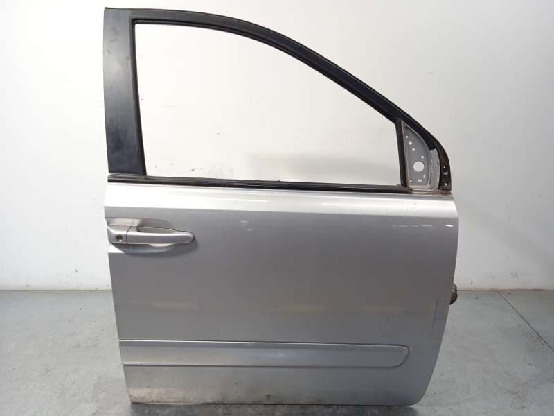 Recambio de puerta delantera derecha para kia carnival / grand carnival iii (vq) 2.9 crdi referencia OEM IAM 760044D010 - Plata