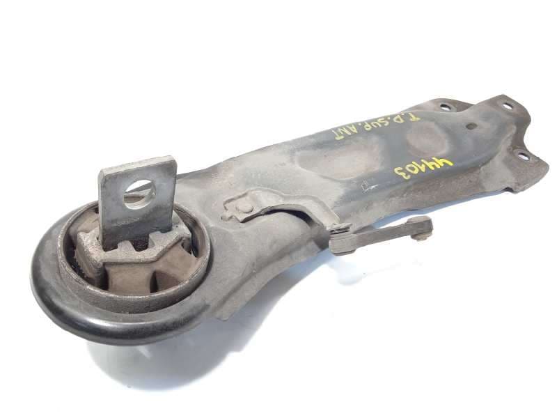Recambio de brazo suspension superior trasero derecho para infiniti q30 2.2d premium referencia OEM IAM A2463500506 555015DA0A - Blanco